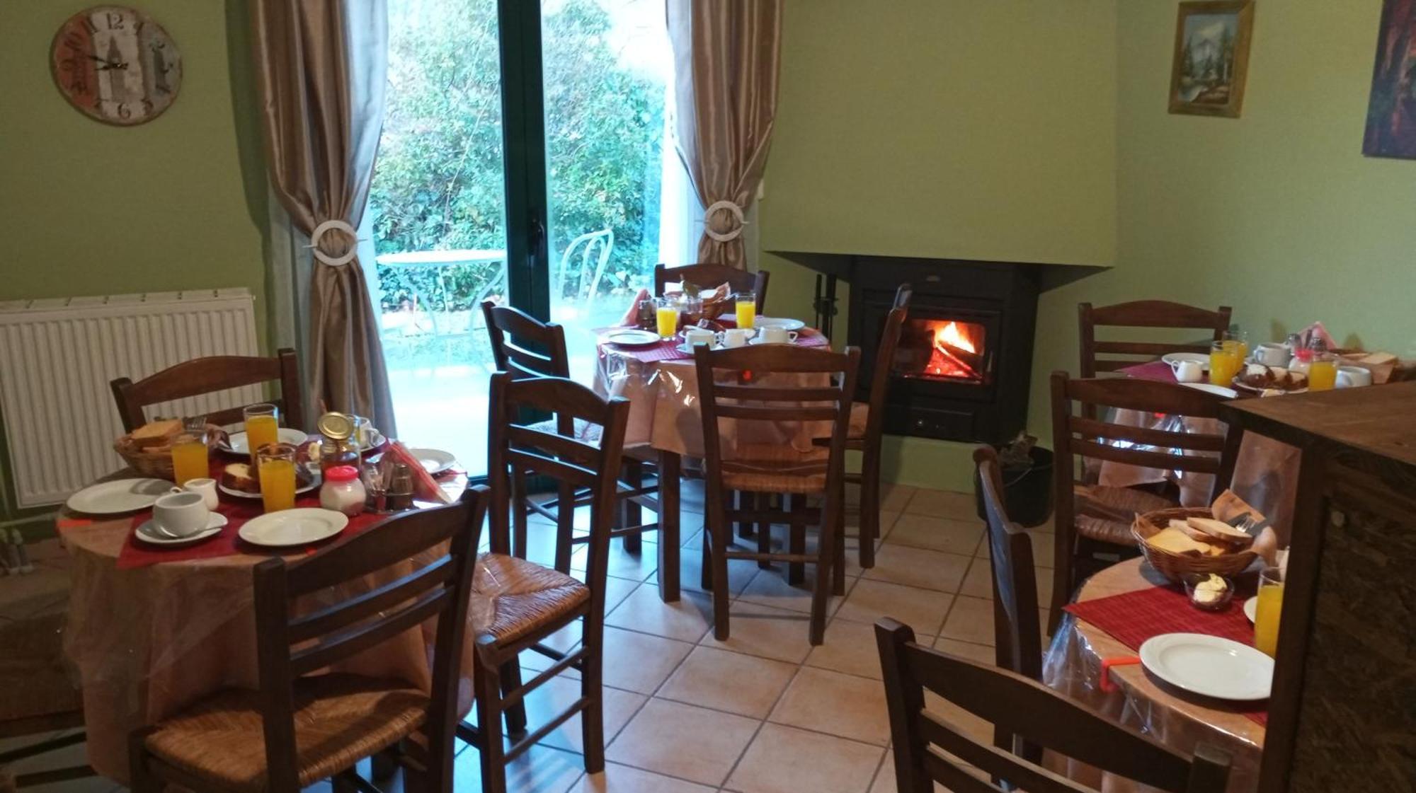 Guesthouse Eleftherios Kalavryta Dış mekan fotoğraf