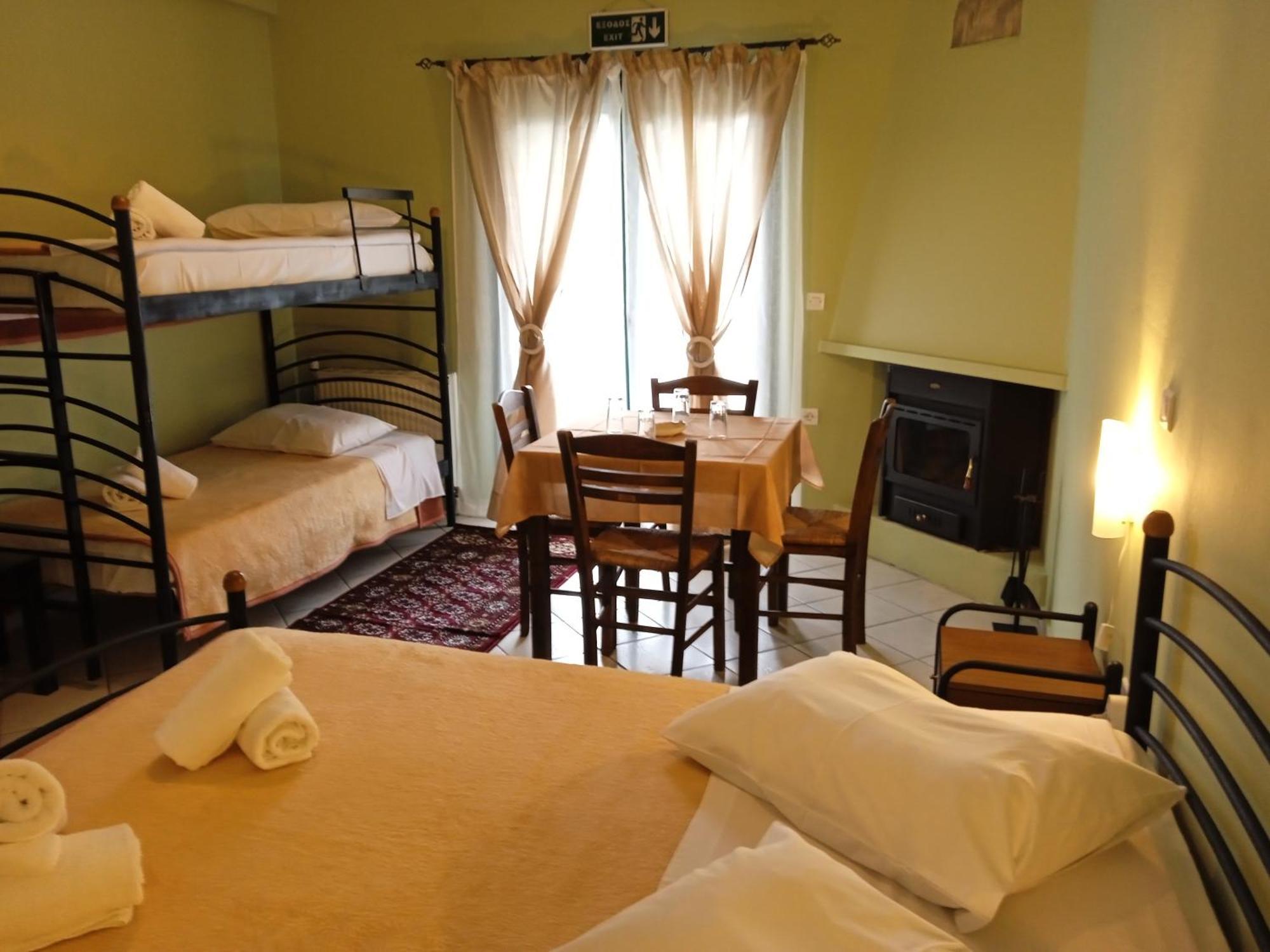 Guesthouse Eleftherios Kalavryta Dış mekan fotoğraf